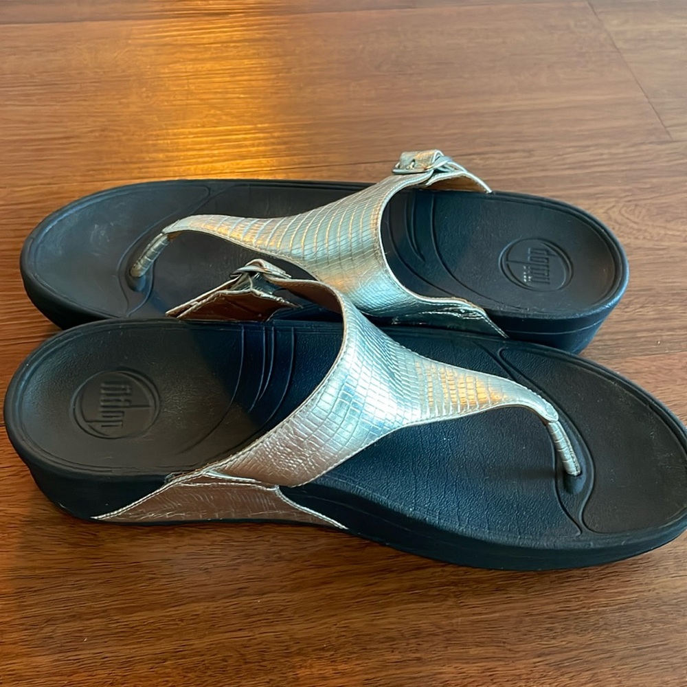 Fitflop Size 10 LuLu with buckle